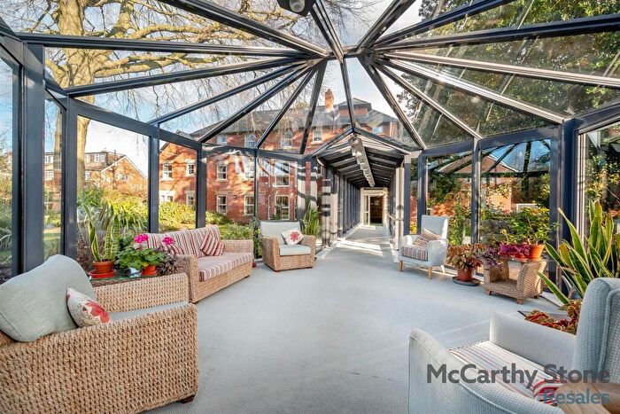 1 Bedroom Apartment For Sale In Wilton Court, Southbank Road, Kenilworth, CV8