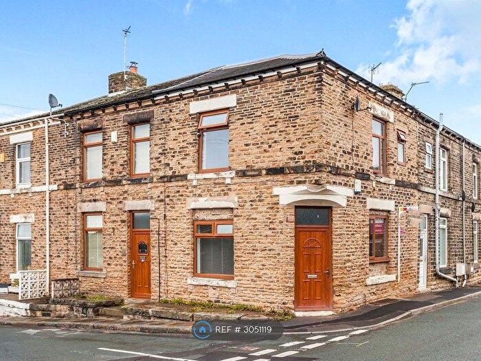 2 Bedroom Terraced House To Rent In Kirkgate, Batley, WF17