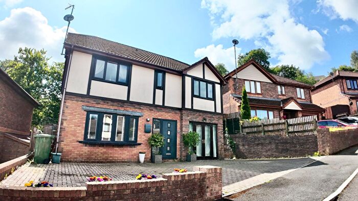 4 Bedroom Detached House For Sale In Plynlimon Close, Crumlin, NP11