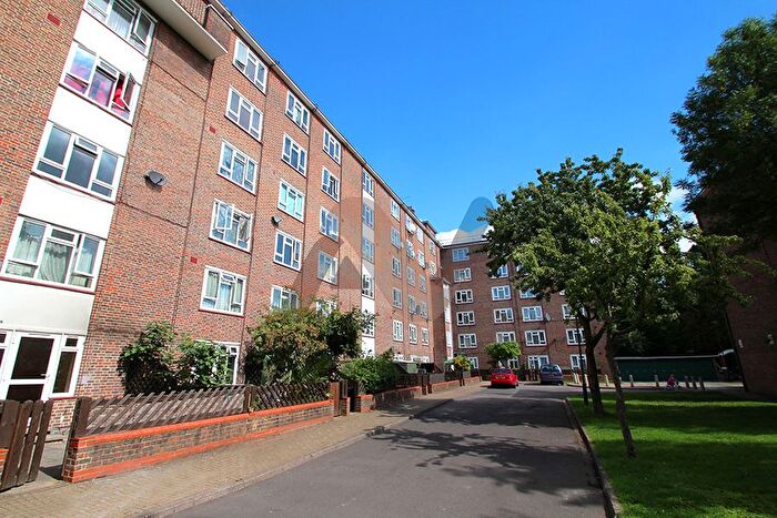 2 Bedroom Maisonette To Rent In Tufnell Park Road, London, N7