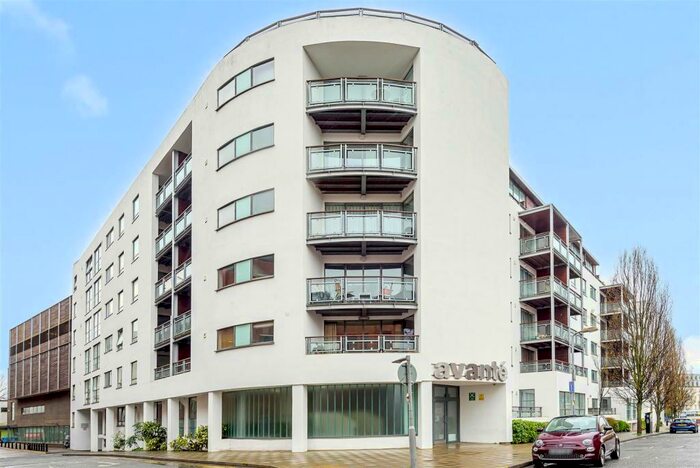 1 Bedroom Apartment To Rent In Avante Court, Kingston Upon Thames, KT1