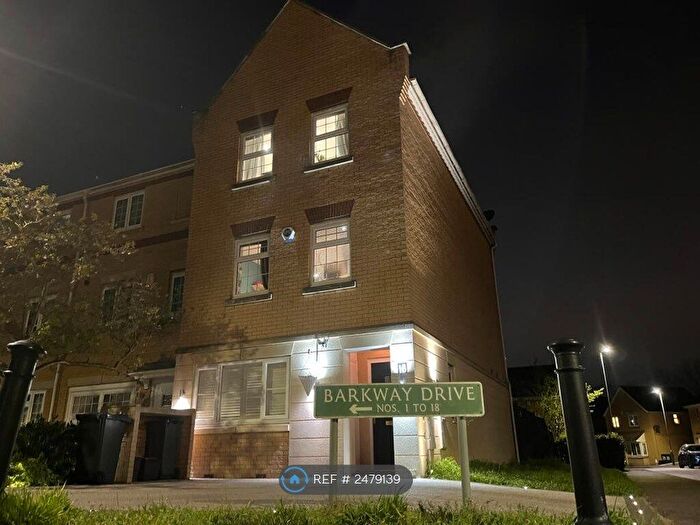 4 Bedroom Semi-Detached House To Rent In Barkway Drive, London, BR6