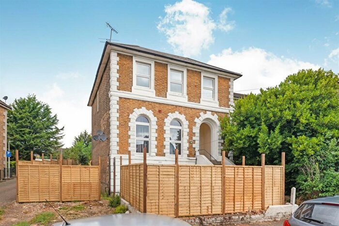 2 Bedroom Flat To Rent In Eldon Park, London, SE25