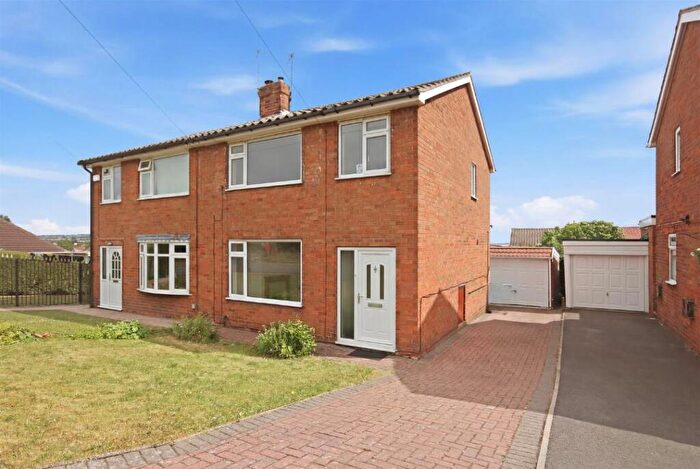 3 Bedroom Semi-Detached House For Sale In Peveril Road, Chesterfield, S41