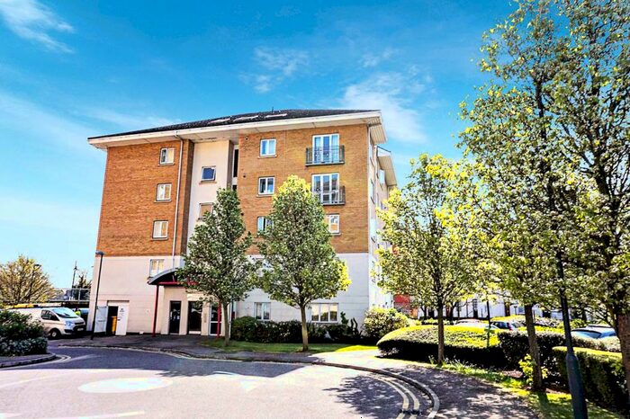2 Bedroom Flat To Rent In Chichester Wharf, Erith, DA8