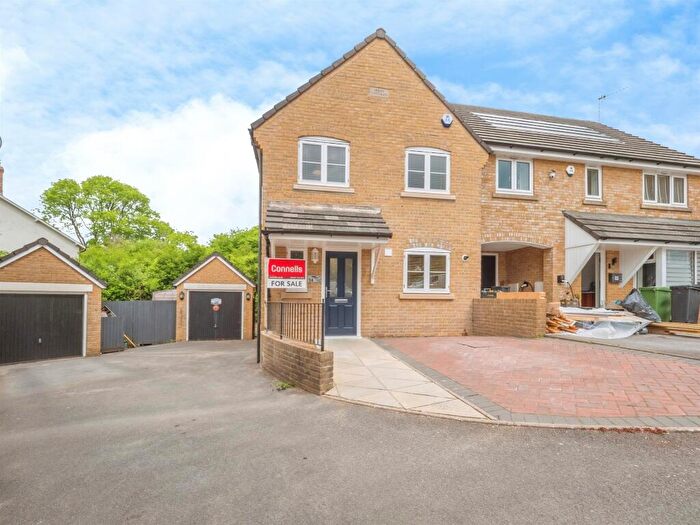 3 Bedroom Semi-Detached House For Sale In Sprague Close, Weymouth, DT3