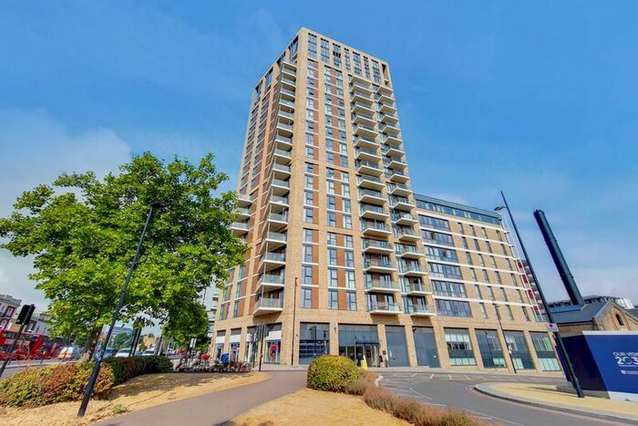 2 Bedroom Flat To Rent In Duncombe House, Woolwich Riverside, London, SE18