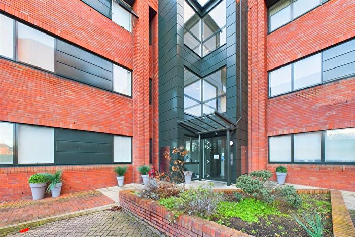 1 Bedroom Flat To Rent In Gates Way, Stevenage, SG1