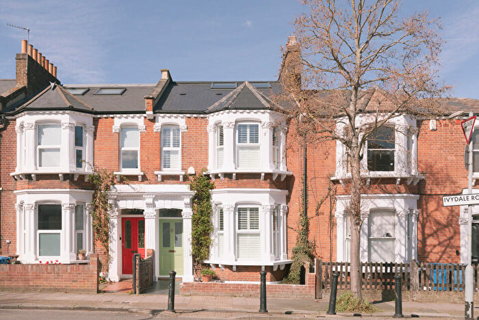 5 Bedroom Terraced House For Sale In Ivydale Road, Nunhead, SE15