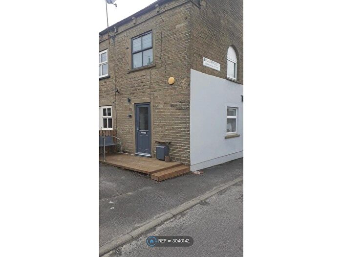 1 Bedroom End Of Terrace House To Rent In Brunswick Street, Bradford, BD13