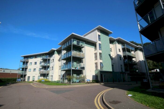 2 Bedroom Flat To Rent In Rollason Way, Brentwood, Essex, CM14