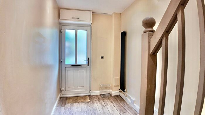 3 Bedroom Terraced House For Sale In Brynglas Avenue, Pontllanfraith, NP12