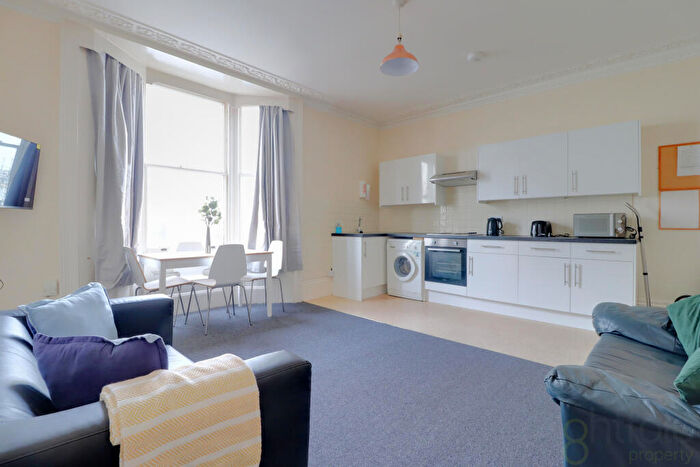 4 Bedroom House Of Multiple Occupation To Rent In Chesham Road, Brighton, BN2