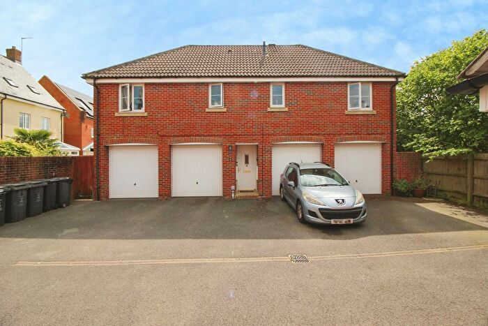 2 Bedroom Detached House To Rent In Jason Close, Swindon, SN25