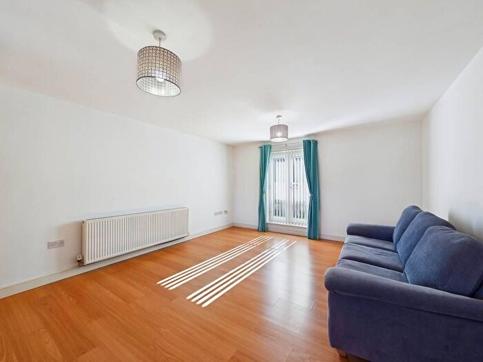2 Bedroom Flat For Sale In Baileygate Mews, Pontefract, WF8