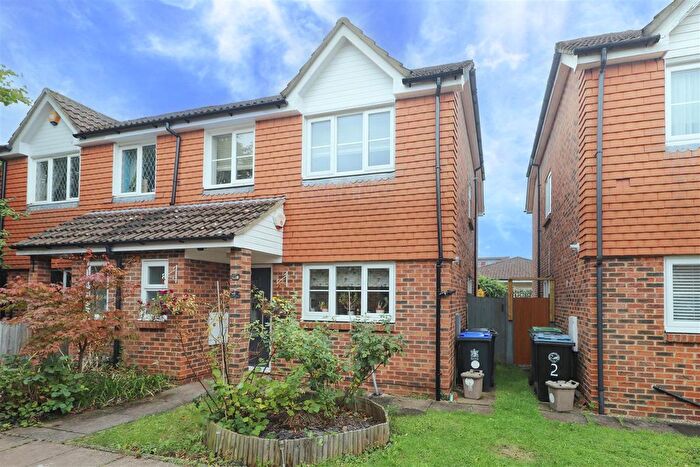 4 Bedroom Semi-Detached House For Sale In St. Margarets Close, Iver, SL0