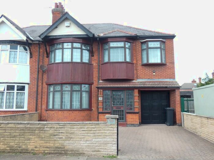 5 Bedroom houses for sale in Dronfield Street, LE5, Leicester 5 Bedroom houses for sale in Dronfield Street, LE5, Leicester