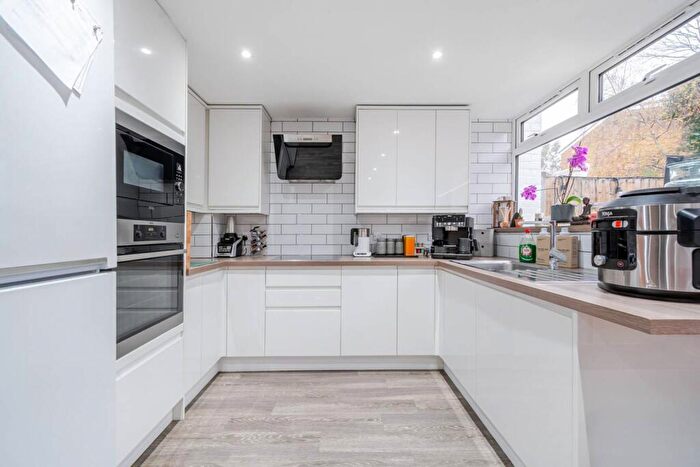 4 Bedroom Terraced House For Sale In Mariner Way, Hemel Hempstead, HP2