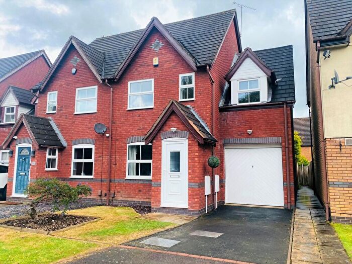 3 Bedroom Semi-Detached House To Rent In Kerswell Drive, Shirley, Solihull, B90