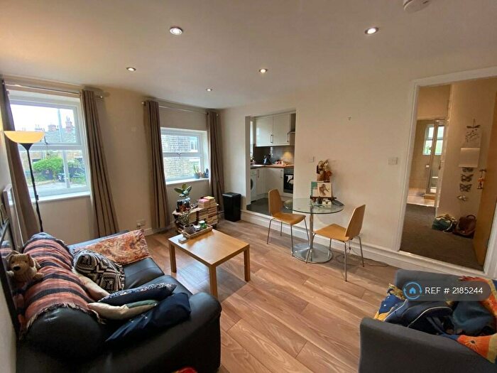 1 Bedroom Flat To Rent In Moor Road, Leeds, LS6