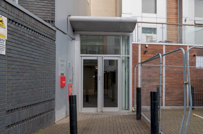 1 Bedroom House To Rent In Palmers Road, London, London, E2