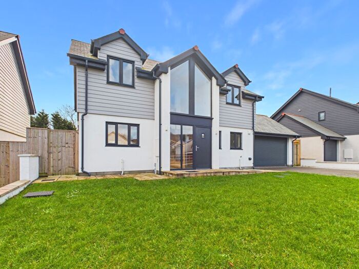 4 Bedroom Property For Sale In Lanner Moor, Redruth, TR16