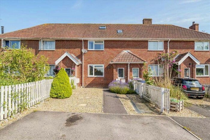 3 Bedroom Terraced House For Sale In Fyfield Way, Perham Down, SP11