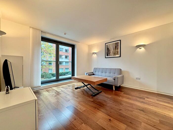 1 Bedroom Flat To Rent In New Providence Wharf, Fairmont Avenue, London, E14