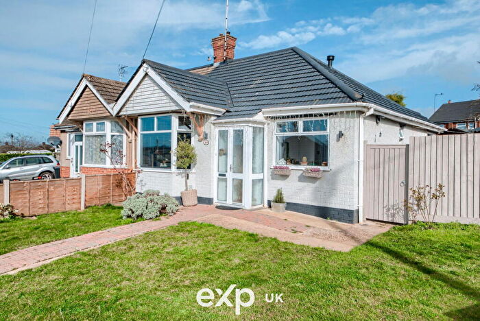 2 Bedroom Semi-Detached Bungalow For Sale In Templar Drive, Kingsthorpe, Northampton, NN2