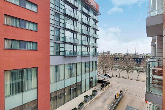 1 Bedroom Flat To Rent In The Oxygen, Royal Docks, London, E16