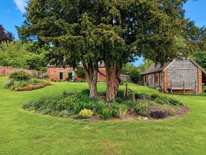 2 Bedroom Detached House For Sale In Dymock Road, Ledbury, Herefordshire, HR8