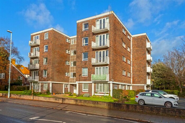 2 Bedroom Flat To Rent In Wykeham Road, Worthing, BN11