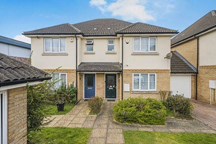 3 Bedroom Semi Detached House For Sale In Mulberry Place, Harrow, HA2