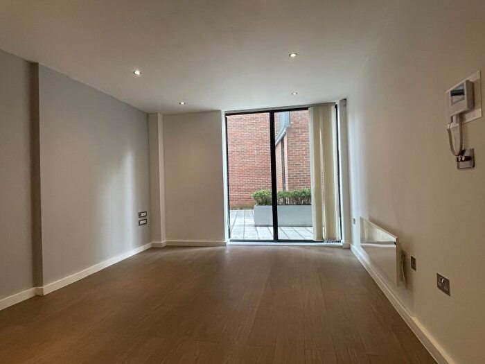 1 Bedroom Apartment To Rent In Apt G. :: Flint Glass Wharf, M4