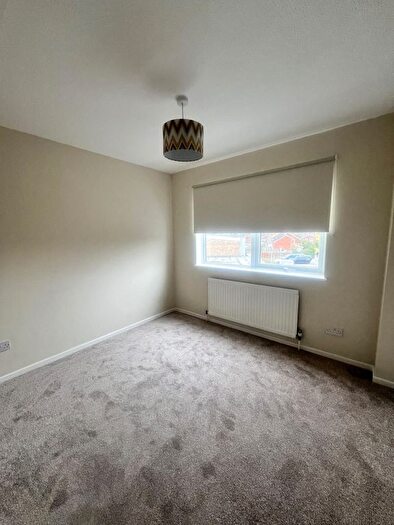 2 Bedroom Flat To Rent In The Cedars, Chelmsford, CM3