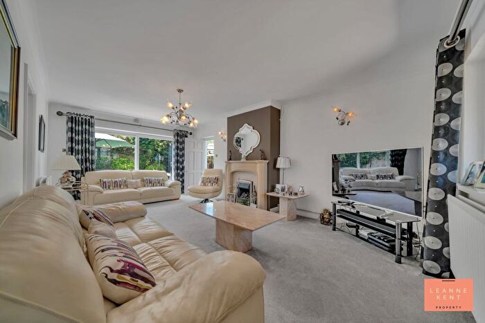 4 Bedroom Detached House For Sale In Llyn Pandy, Pandy Road, Bedwas, CF83