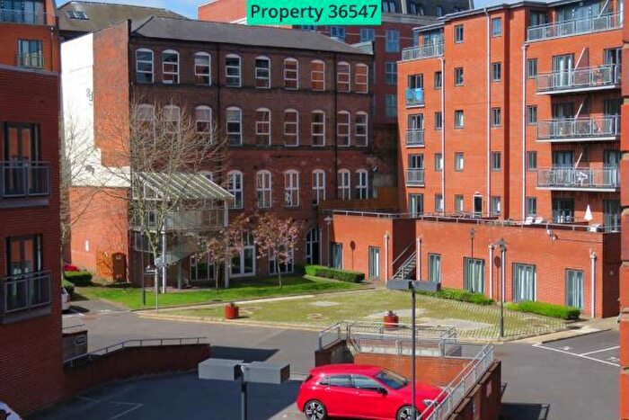 2 Bedroom Apartment To Rent In Newhall Court, George Street, Birmingham, B3