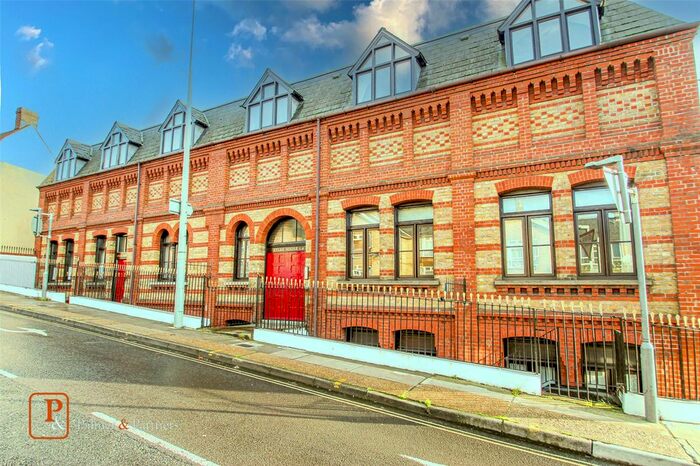 2 Bedroom Flat To Rent In Atlas Houses, Woodbridge Road, Ipswich, Suffolk, IP4