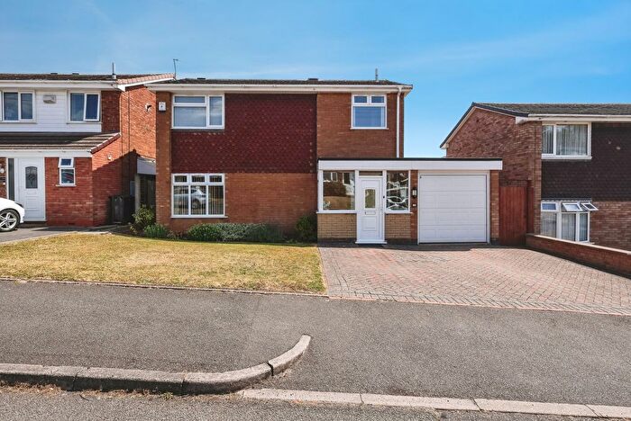 3 Bedroom Detached House For Sale In Winchester Gardens, Birmingham, West Midlands, B31