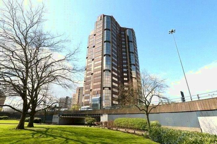 2 Bedroom Flat To Rent In Metropolitan House, Hagley Road, Birmingham, West Midlands, B16