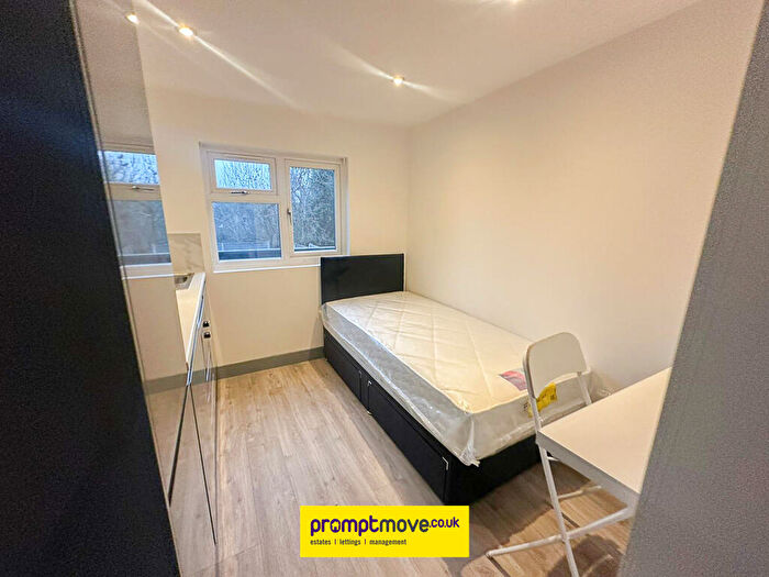 Studio To Rent In Clevedon Road Luton, LU2