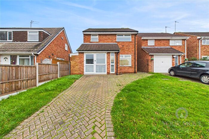 3 Bedroom Detached House For Sale In Cottage Close, Kingsthorpe, Northamptonshire, NN2