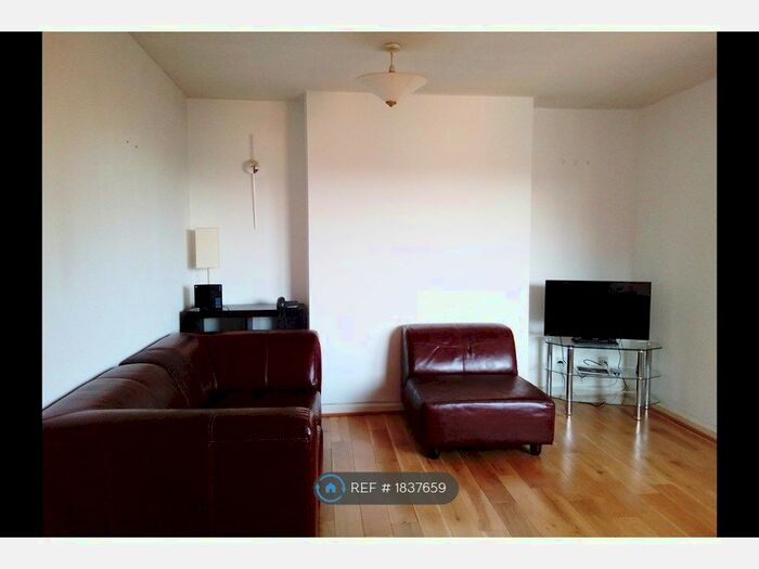 1 Bedroom Flat To Rent In The Pleasance, Edinburgh, EH8