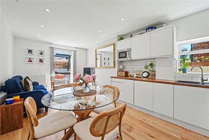 2 Bedroom Apartment For Sale In Compton Road, London, NW10