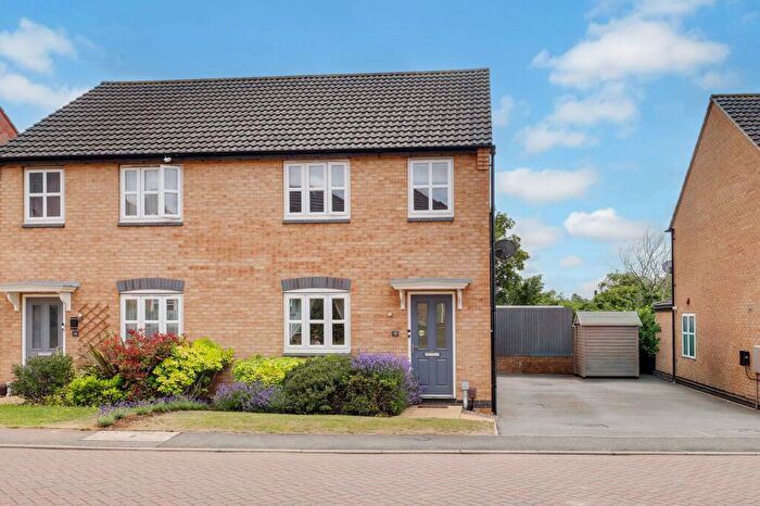 3 Bedroom Semi-Detached House For Sale In Woodhorn Close, Arnold, NG5