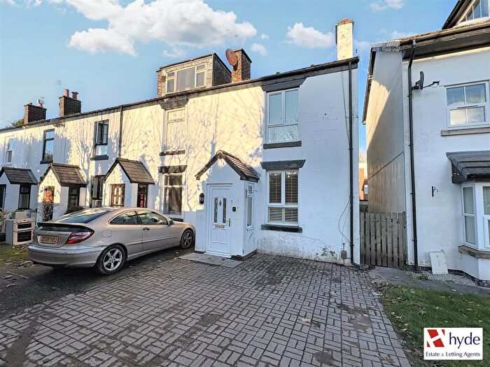 3 Bedroom Terraced House To Rent In Park Terrace, Whitefield, Manchester, M45