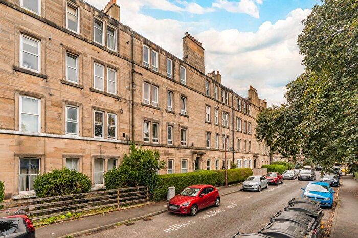 1 Bedroom Flat For Sale In / Murieston Terrace, Edinburgh, EH11