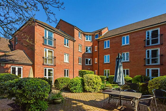 1 Bedroom Retirement Property For Sale In Stockbridge Road, Chichester, PO19