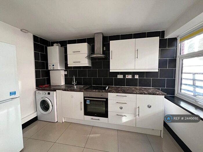 1 Bedroom Flat To Rent In High Court, Sheffield, S1