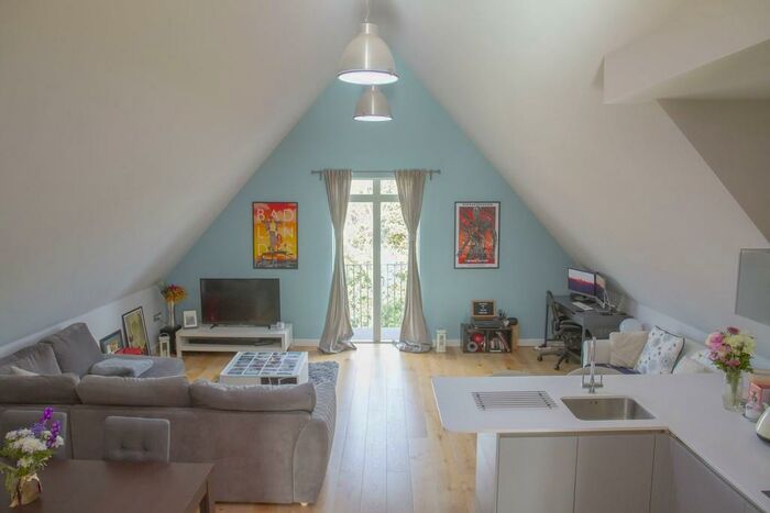 1 Bedroom Apartment To Rent In Flat, Michelham Lodge, CR4